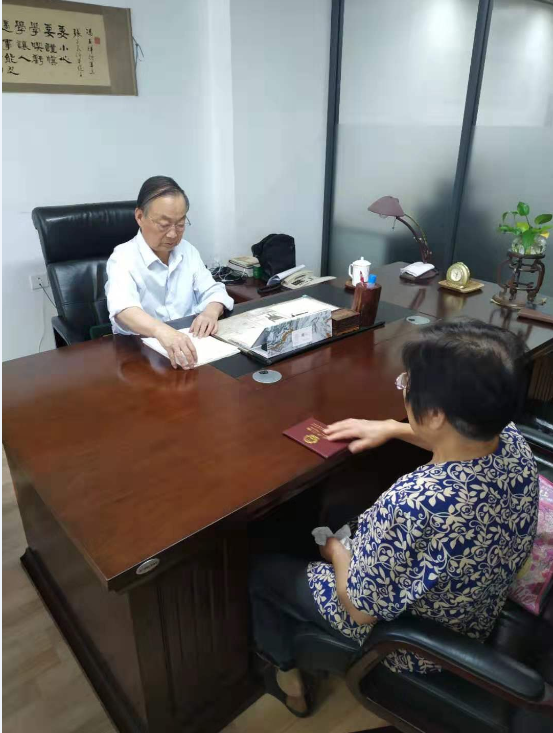 老人急需住院,律师事务所退还全部代理费 2019.8.12本站讯(图2) 老人急需住院,律师事务所退还全部代理费 2019.8.12本站讯(图2)
