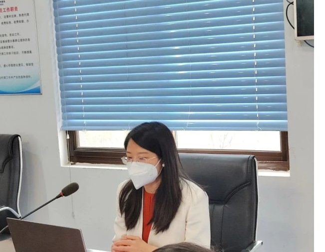 “八五”普法系列讲座五十九|陕西许小平律师事务所李露律师受高新区妇联邀请开展普法专题系列讲座2023.1.16本站讯(图1) “八五”普法系列讲座五十九|陕西许小平律师事务所李露律师受高新区妇联邀请开展普法专题系列讲座2023.1.16本站讯(图1)