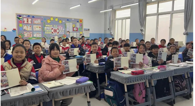 律所学校手拉手,助航成长齐步走 | 陕西许小平律师事务所爱心捐赠活动成功举办2023.2.13本站讯(图2) 律所学校手拉手,助航成长齐步走 | 陕西许小平律师事务所爱心捐赠活动成功举办2023.2.13本站讯(图2)