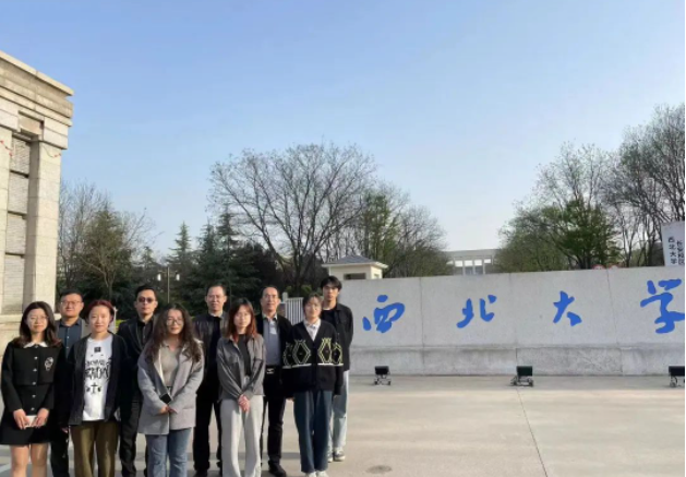 律所要闻 | 陕西许小平律师事务所资深律师一行前往西北大学进行辩论赛赛前辅导2023.4.10本站讯(图2)