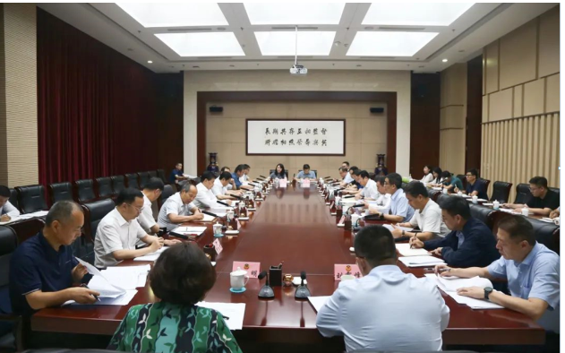 律所新闻 |刘霄峰律师参加西安市政协月度协商座谈会并发言2023.7.31本站讯(图1)