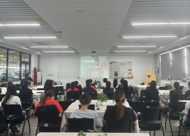 “八五”普法系列讲座八十七|李露律师走进西安吉利汽车产业园开展普法讲座2023.9.18本站讯(图1) “八五”普法系列讲座八十七|李露律师走进西安吉利汽车产业园开展普法讲座2023.9.18本站讯(图1)