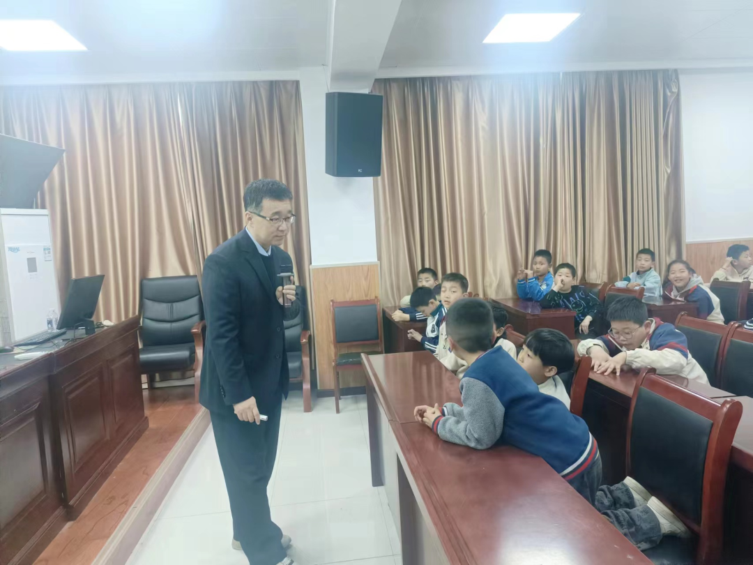 律所新闻丨我所陈平律师受邀为阎良区北屯中心小学进行普法讲座2024.3.28本站讯(图4)