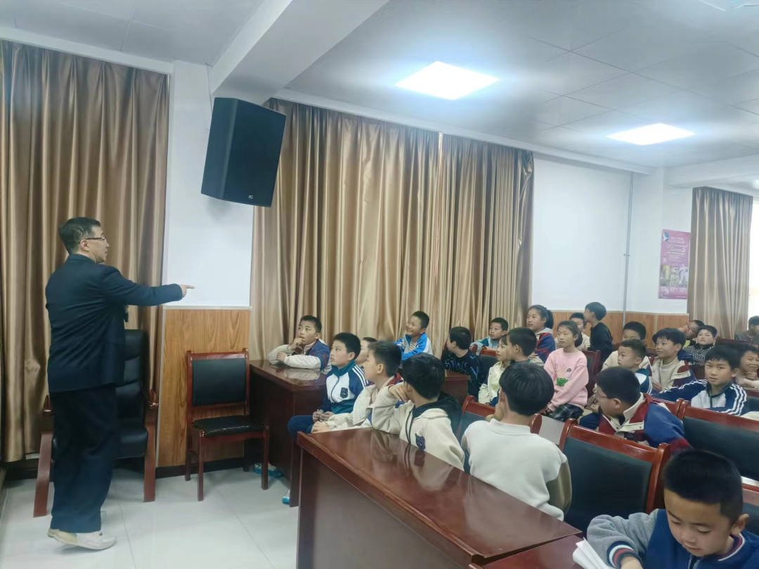 律所新闻丨我所陈平律师受邀为阎良区北屯中心小学进行普法讲座2024.3.28本站讯(图5)