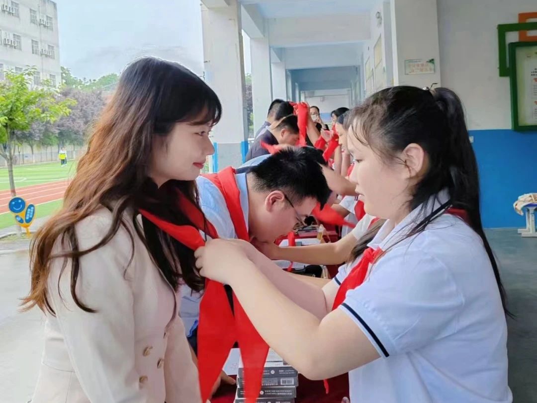 法润少年爱无疆｜陕西许小平律师事务所法律服务进校园暨“六一”儿童节捐资助学活动在临潼区马额街办马额小学顺利举行2024.5.31本站讯(图2)