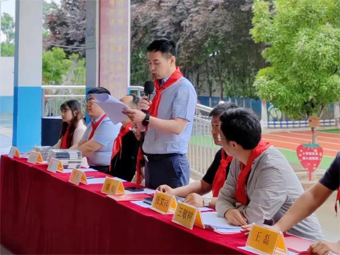 法润少年爱无疆|陕西许小平律师事务所法律服务进校园暨“六一”儿童节捐资助学活动在临潼区马额街办马额小学顺利举行2024.5.31本站讯(图3) 法润少年爱无疆|陕西许小平律师事务所法律服务进校园暨“六一”儿童节捐资助学活动在临潼区马额街办马额小学顺利举行2024.5.31本站讯(图3)