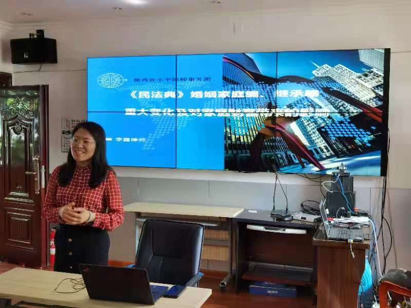 情系老百姓 普法进社区 2021.5.8本站讯(图2) 情系老百姓 普法进社区 2021.5.8本站讯(图2)