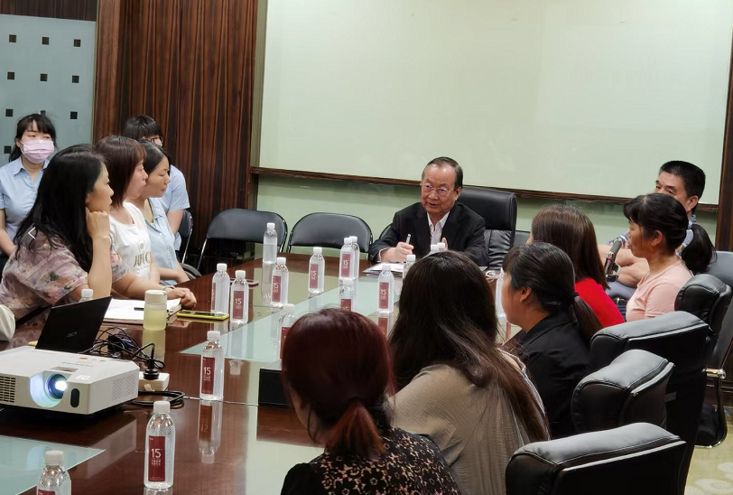 迎六一、许小平律师为大厦企业讲课  2021.5.27本站讯(图1)