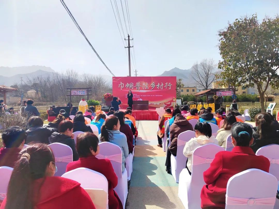 巾帼勇担当，玫瑰绽芳华 | 我所李露律师受邀走进乡村开展妇女权益保障专题普法讲座(图1)